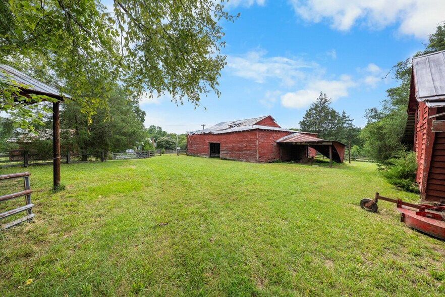 More Photos Of 8509 S Lowell Rd, Bahama Land For Sale