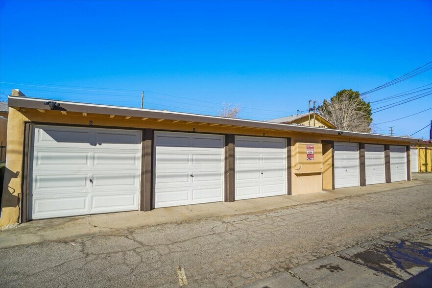 More Photos Of 342 E Lancaster Blvd, Lancaster Apartments For Sale