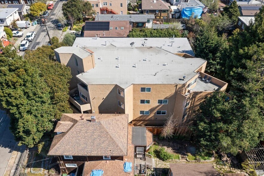 More Photos Of 1626 Francisco St, Berkeley Apartments For Sale