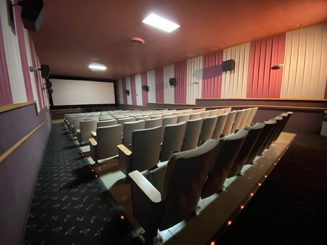 More Photos Of 1601 6th Ave, Stevens Point Freestanding For Sale