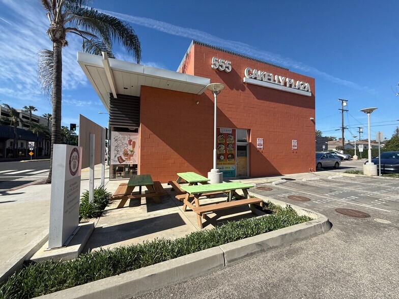 More Photos Of 535-611 W Main St, Alhambra Storefront Retail Office For Lease