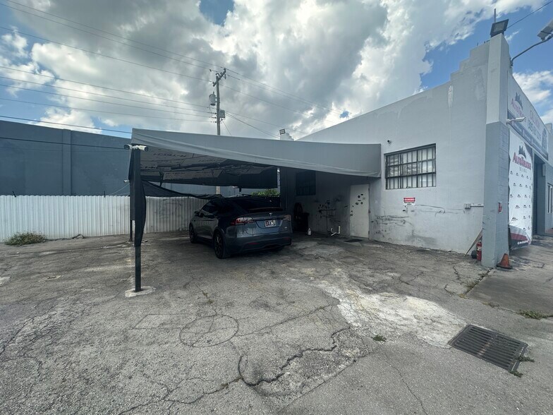 More Photos Of 3325 NW 36th St, Miami Auto Repair For Sale