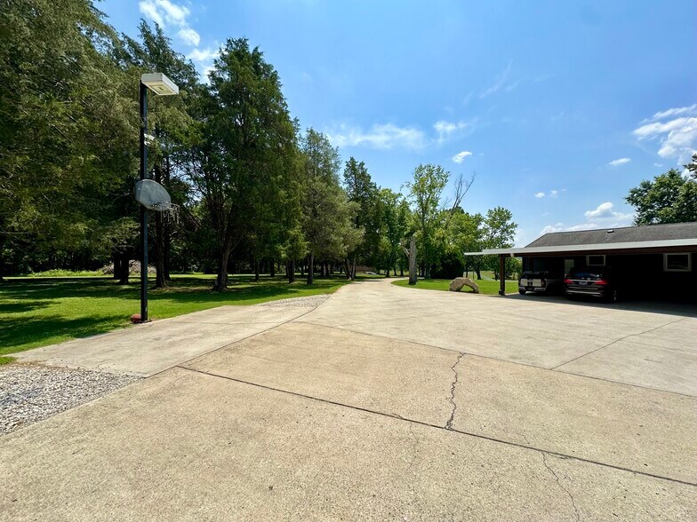 More Photos Of 2055 Highway 12 S, Ashland City Land For Sale