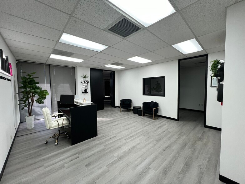 Primary Photo Of 6005 Eastridge Rd, Odessa Office For Lease