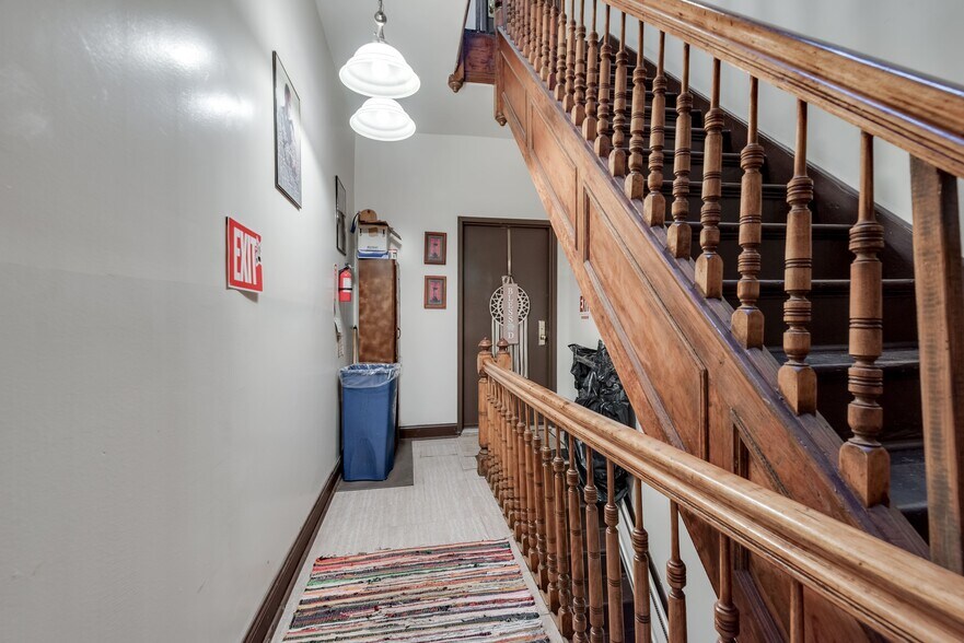 More Photos Of 898 Hancock St, Brooklyn Apartments For Sale