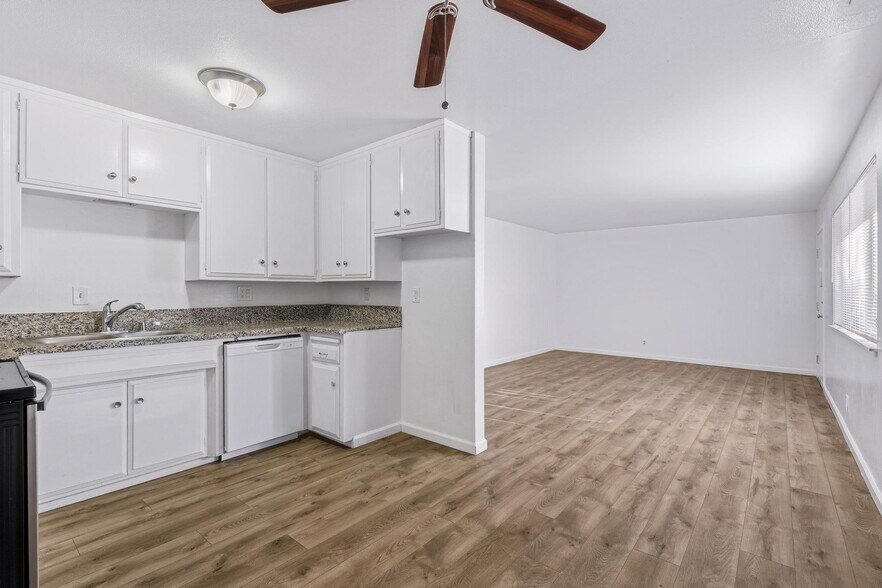 More Photos Of 1143 43rd Ave, Sacramento Apartments For Sale