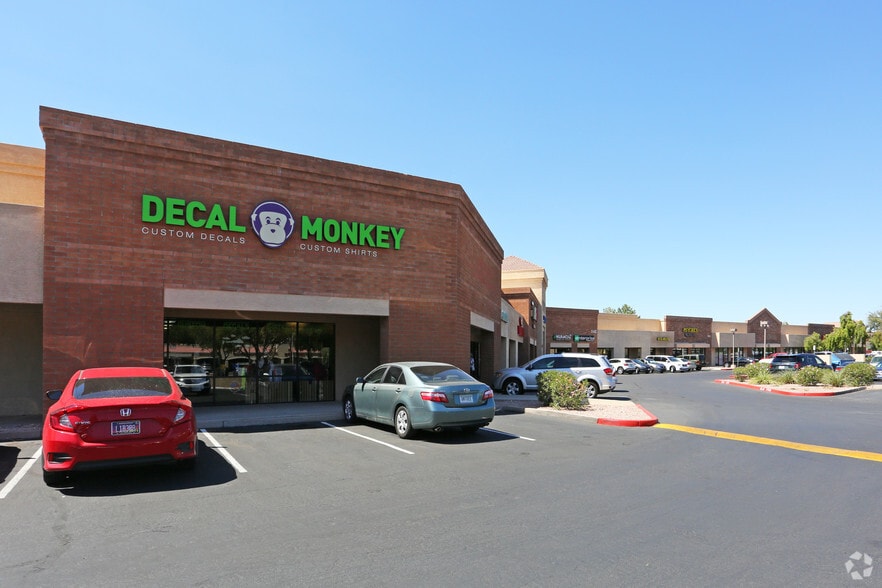 More Photos Of 1130-1184 N Gilbert Rd, Gilbert Storefront Retail Office For Lease