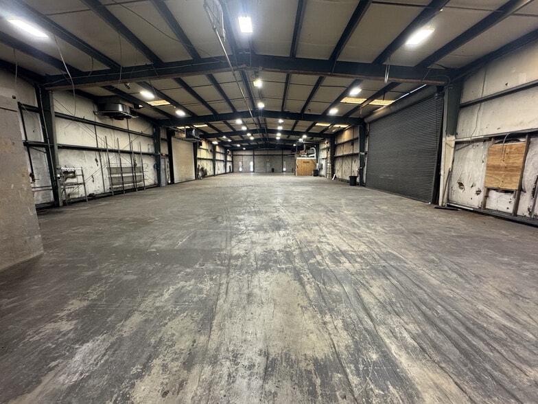 More Photos Of 201 Greer Dr, Simpsonville Warehouse For Lease