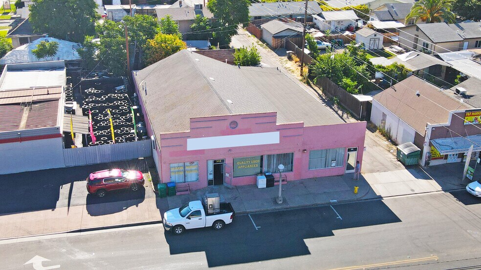 More Photos Of 310 S Central Ave, Lodi Storefront For Sale