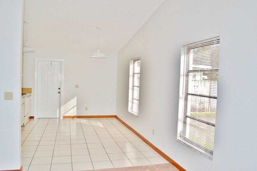 More Photos Of 5845-5849 Tyler St, Hollywood Apartments For Sale
