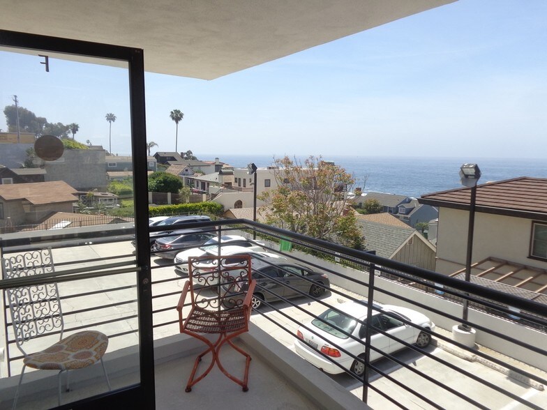 More Photos Of 1705 S Coast Hwy, Laguna Beach Storefront Retail Office For Lease