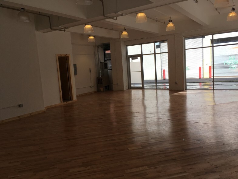 More Photos Of 140 Plymouth St, Brooklyn Warehouse For Lease