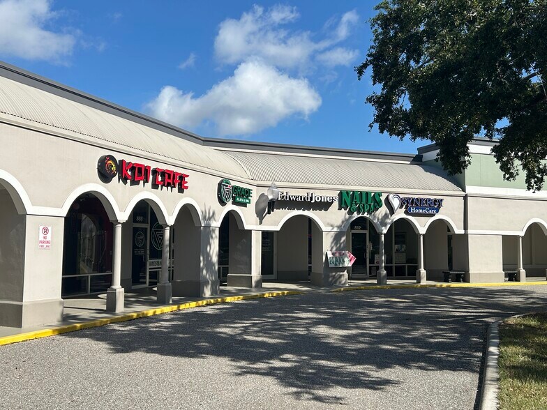 More Photos Of 800 Pinebrook Rd, Venice Unknown For Lease