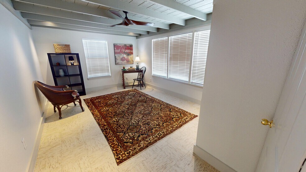 More Photos Of 1801 Uhland Rd, San Marcos Lodge Meeting Hall For Sale