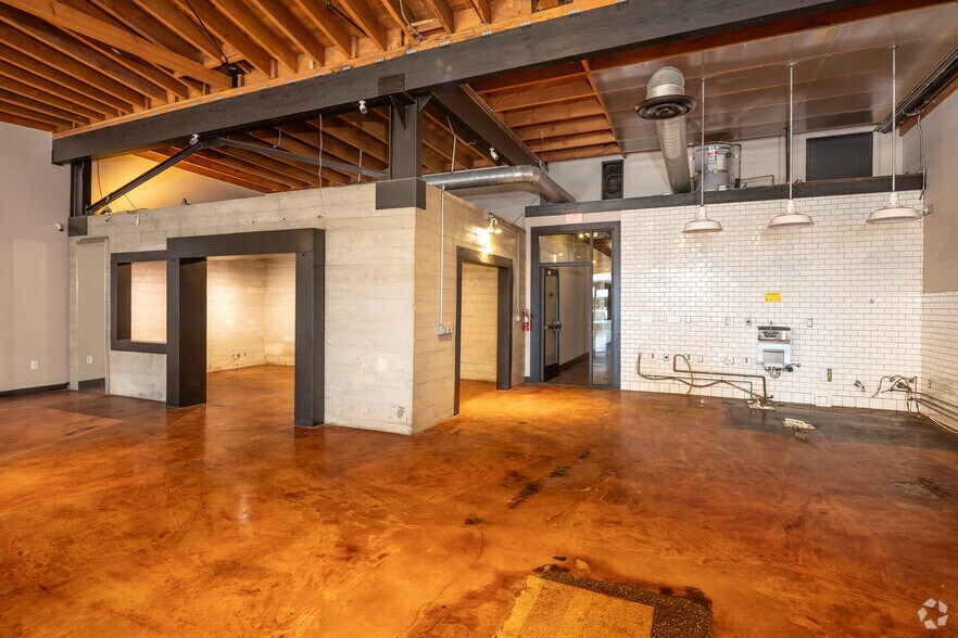 More Photos Of 6728 Bright Ave, Whittier Storefront For Sale