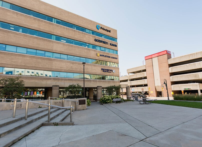 More Photos Of 100 W Lawrence St, Appleton Loft Creative Space For Sale