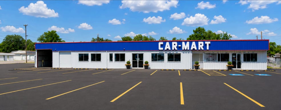 Primary Photo Of 711 S 7th St, Corsicana Auto Dealership For Lease