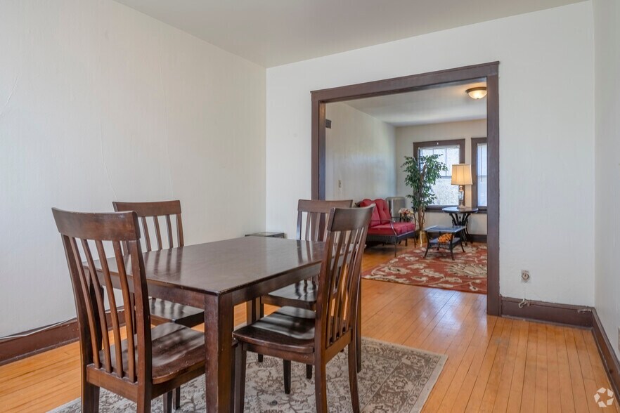 More Photos Of 2821 Monroe St, Madison Apartments For Sale