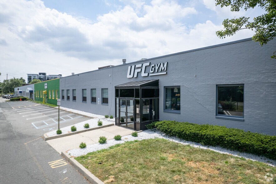 More Photos Of 49 E Midland Ave, Paramus Flex For Lease