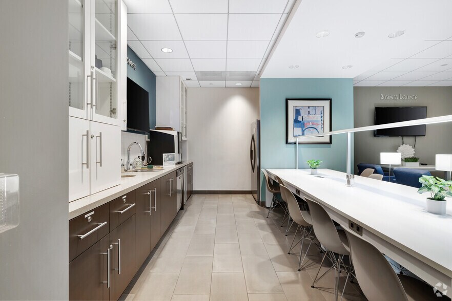 More Photos Of 2029 Century Park E, Los Angeles Coworking Space