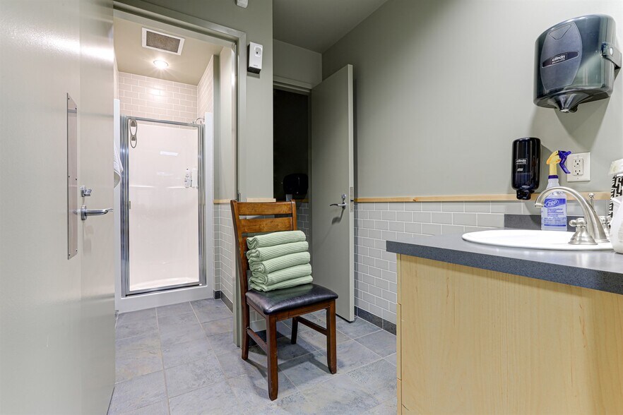 More Photos Of 2572 Davies Ave, Port Coquitlam Warehouse For Sale