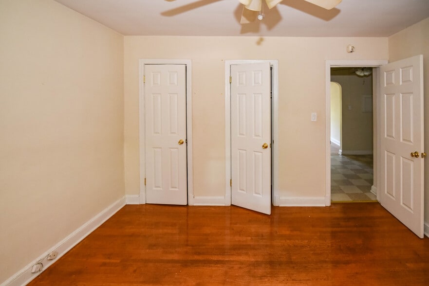 More Photos Of 2823 4th St NE, Washington Multifamily For Sale