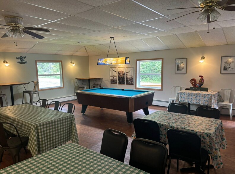 More Photos Of 1597 Hillside Rd, Shavertown Restaurant For Sale