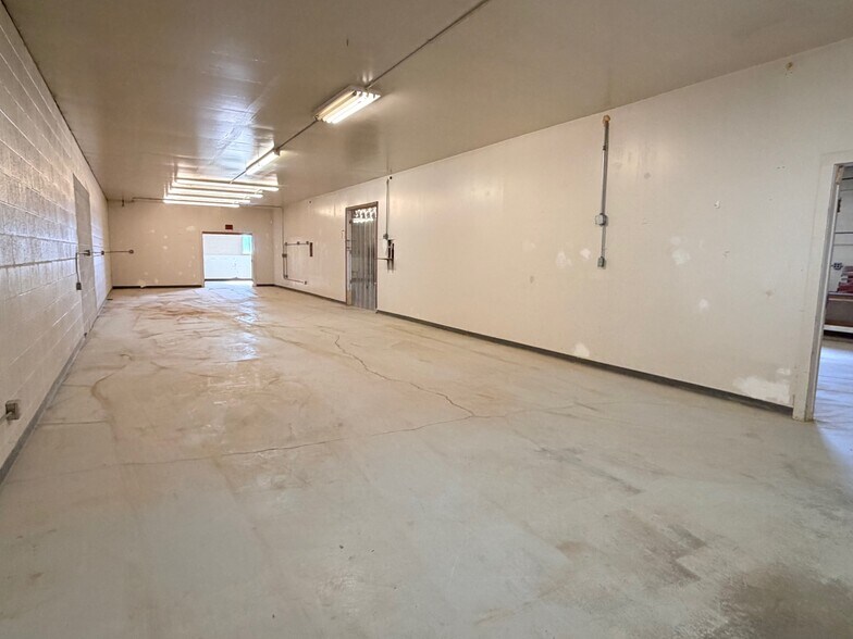 More Photos Of 25 Cash Dr, Mound House Warehouse For Sale