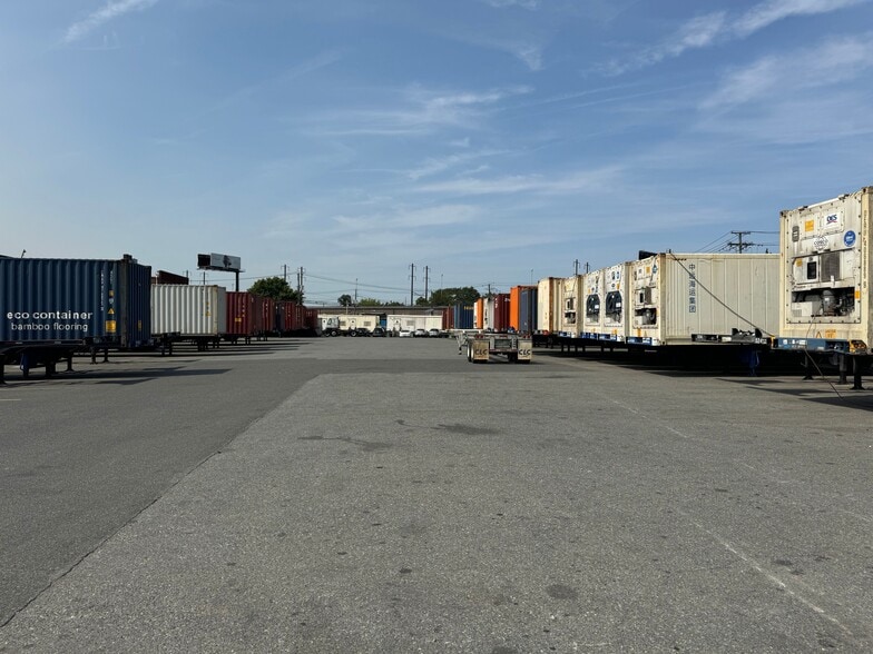 More Photos Of 207-215 Avenue L, Newark Land For Lease