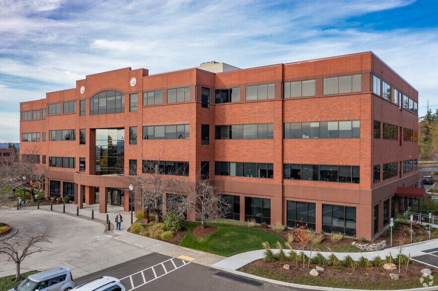 More Photos Of 10151 SE Sunnyside Rd, Clackamas Medical For Lease