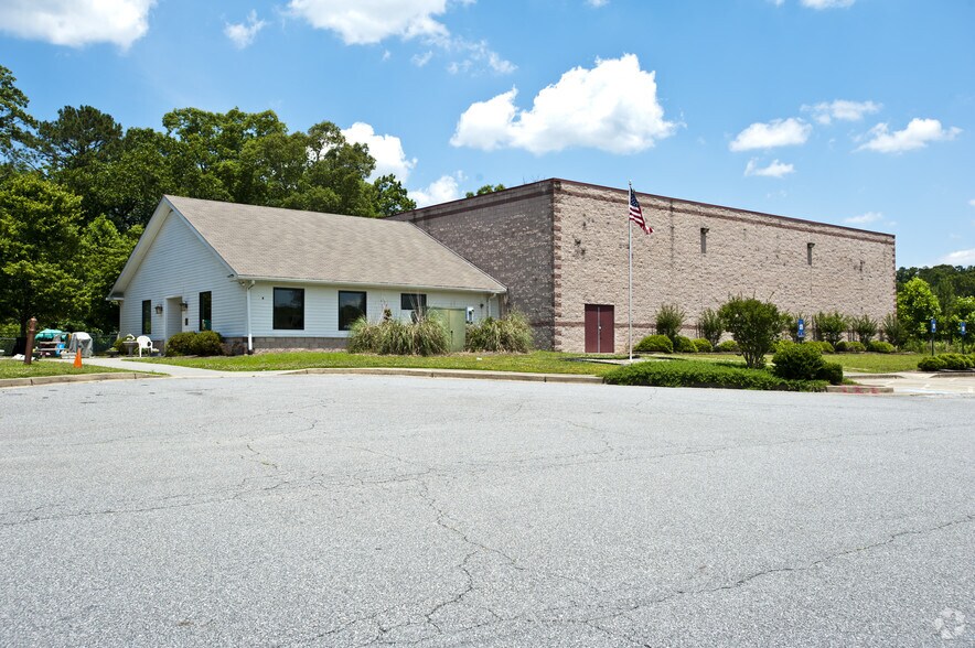 More Photos Of 132 N Medical Pky, Woodstock Religious Facility For Lease
