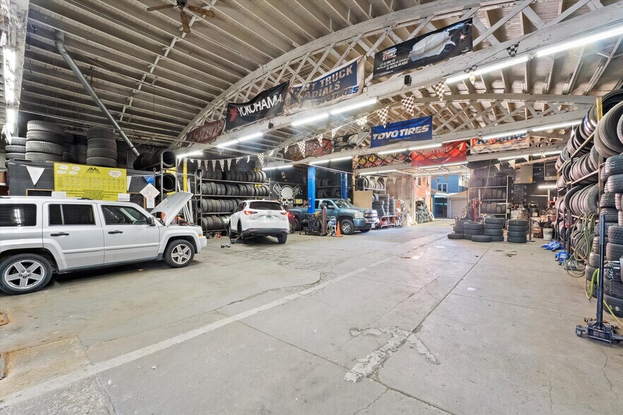 More Photos Of 2447 S Pulaski Ave, Chicago Warehouse For Sale