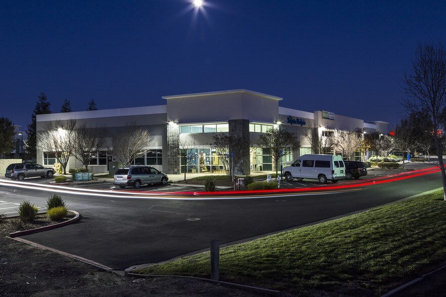 More Photos Of 2218 Kausen Dr, Elk Grove Office For Lease