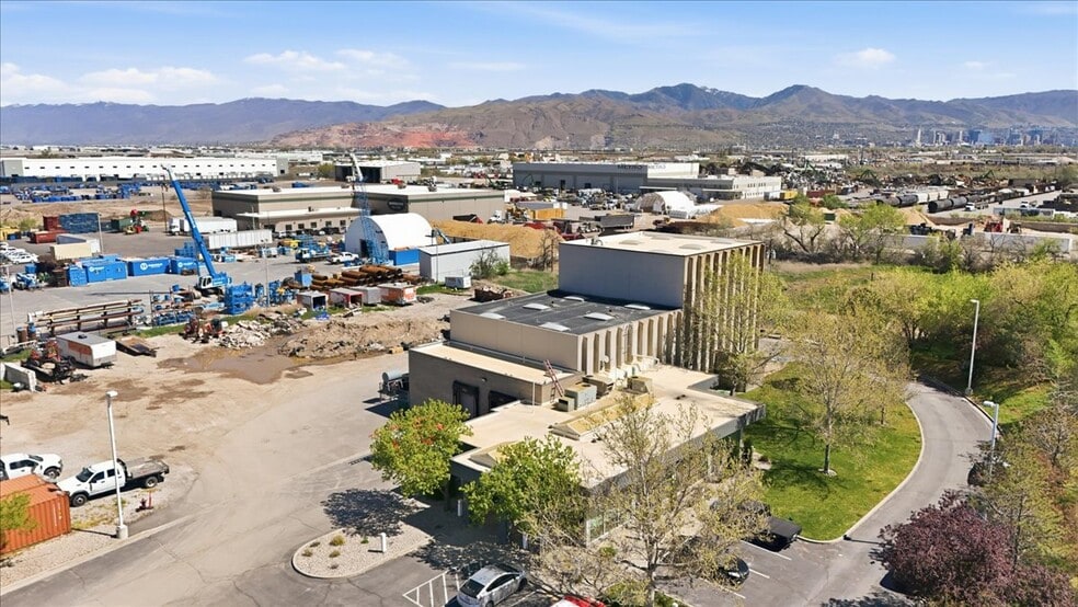 More Photos Of 825 S Gladiola St, Salt Lake City Warehouse For Sale