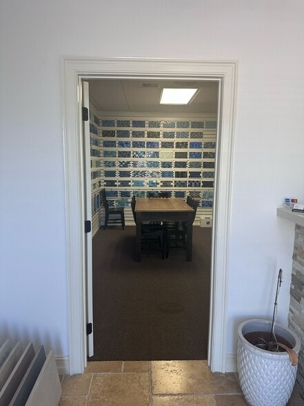 More Photos Of 3300 S Congress Ave, Boynton Beach Showroom For Lease