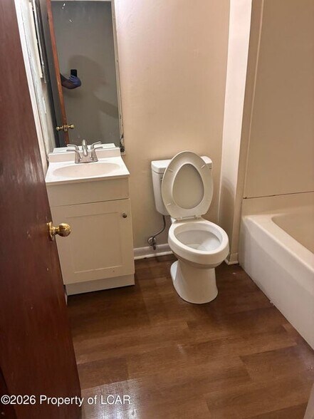 More Photos Of 546 W Main St, Plymouth Apartments For Sale