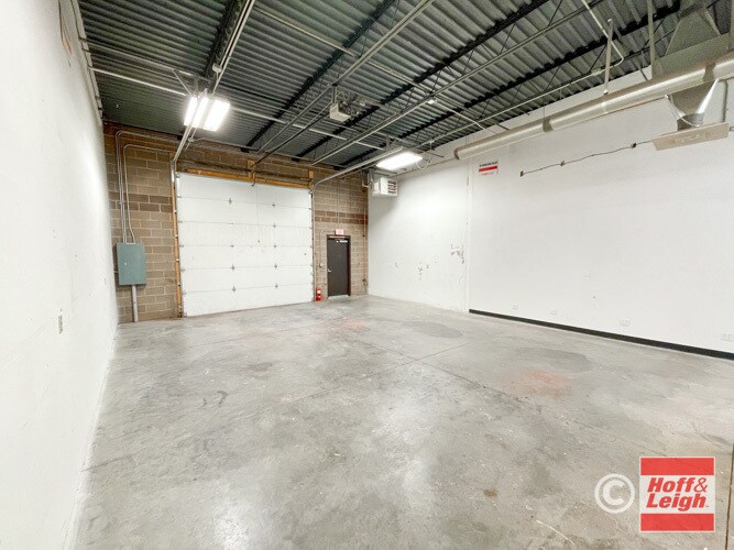 More Photos Of 4615 Town Center Dr, Colorado Springs Warehouse For Lease