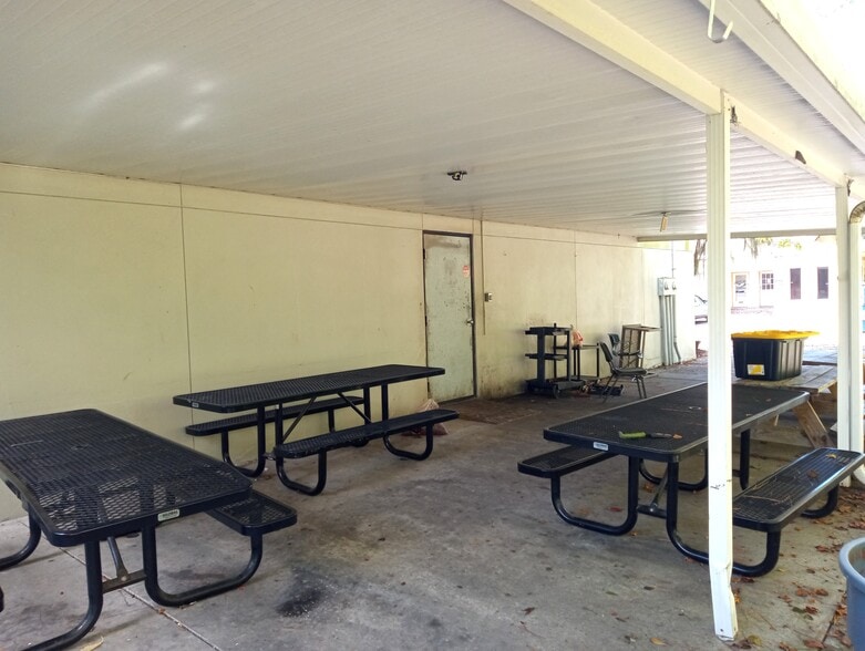 More Photos Of 120 Oglethorpe Professional Ct, Savannah Office For Lease