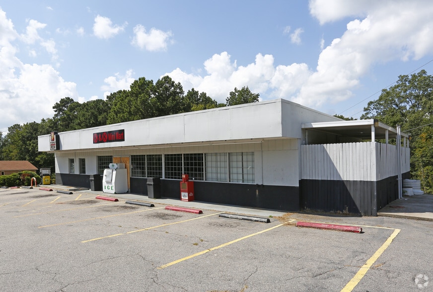 Primary Photo Of 1521 W Wall St, Lilesville Convenience Store For Sale