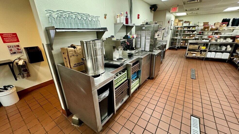 More Photos Of 3333 Hwy 10 E, Moorhead Restaurant For Sale