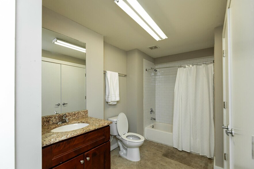 More Photos Of , Memphis Multifamily For Sale