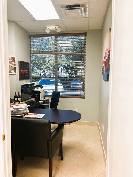 More Photos Of 9700 Stirling Rd, Cooper City Office For Lease