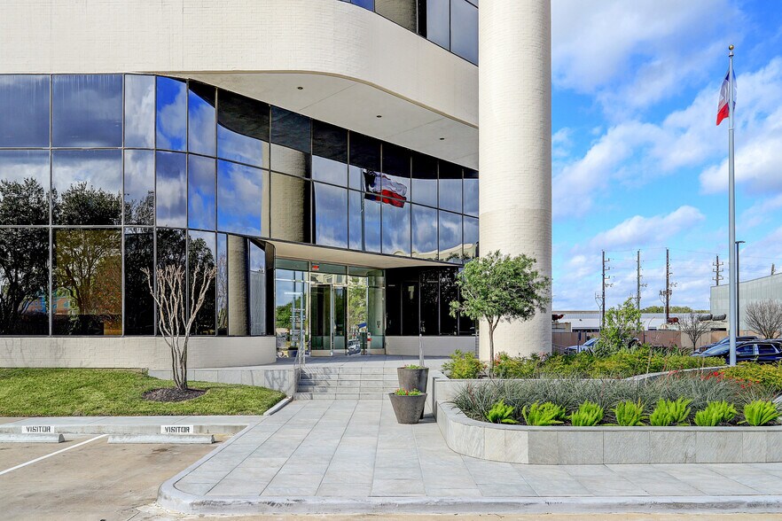 More Photos Of 16430 Park Ten Pl, Houston Office For Lease