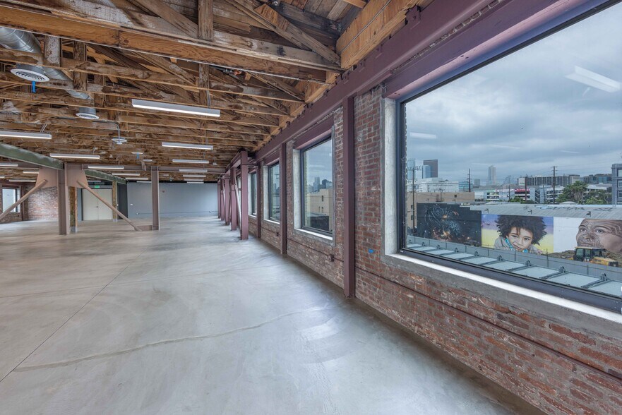 More Photos Of 440 Seaton St, Los Angeles Loft Creative Space For Sale
