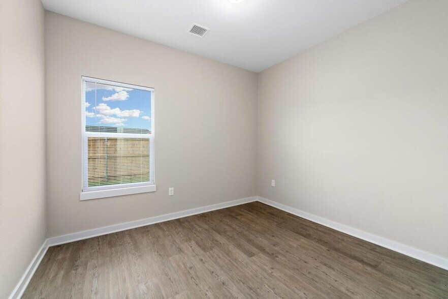 More Photos Of 3513 W 45th St S, Wichita Apartments For Sale