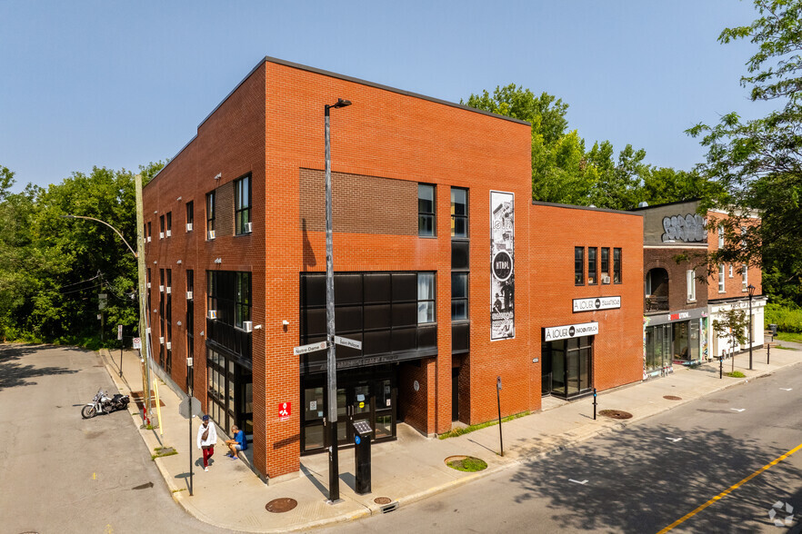 Primary Photo Of 4225 Rue Notre-Dame O, Montréal Office Residential For Lease