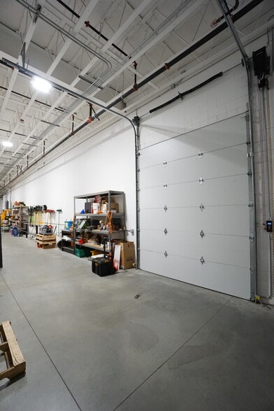 More Photos Of 104 Butterfield Rd, Yakima General Retail For Sale