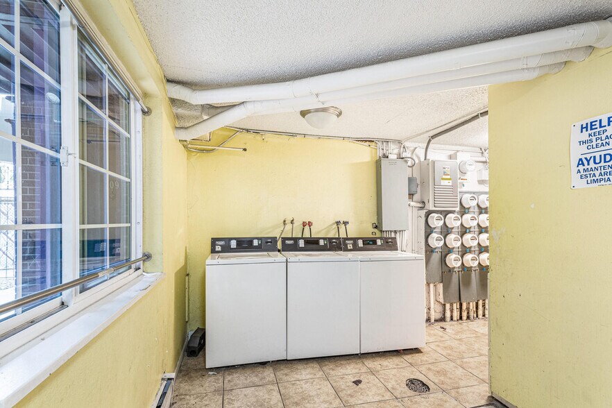 More Photos Of 7251 Samuel Dr, Denver Apartments For Sale