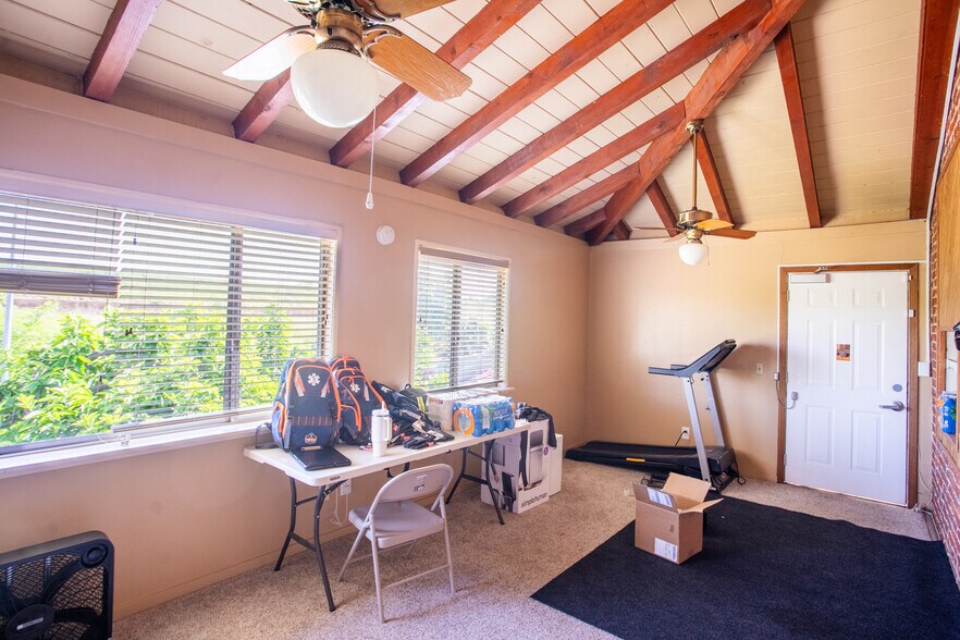 More Photos Of 310-312 1st St, Marysville Office Residential For Lease