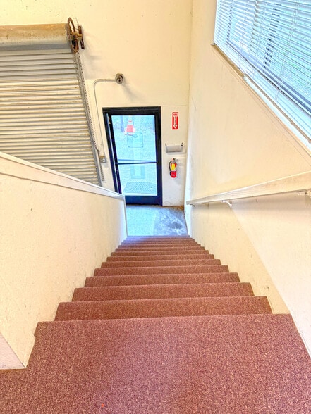 More Photos Of 801 Camelia St, Berkeley Manufacturing For Lease